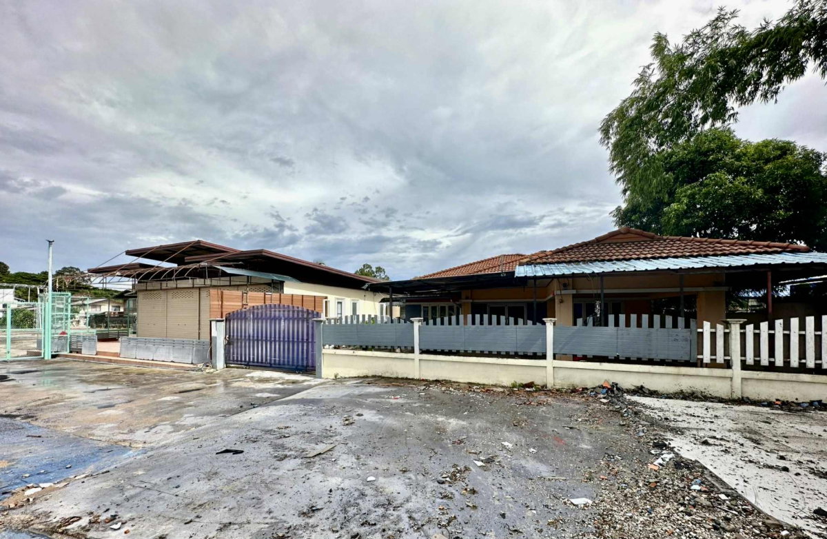 picture Sisaket City-Center Land (approx. 1 acre / 4,000 sq.m.) - 5/10