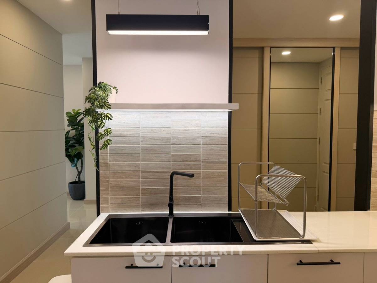 picture 3-BR 241 Sqm For Sale At The Height Condominium (ID 3302275) - 9/32