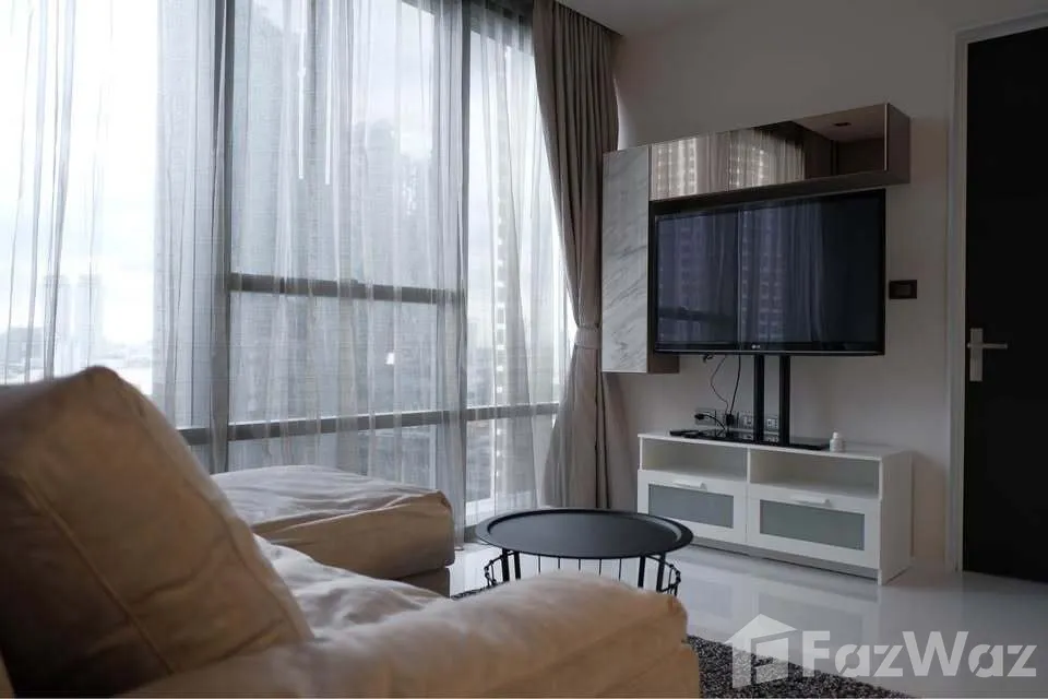 picture THE BEST LOCATION ON SATHORN : Luxury Condominium 1994776 - 3/14
