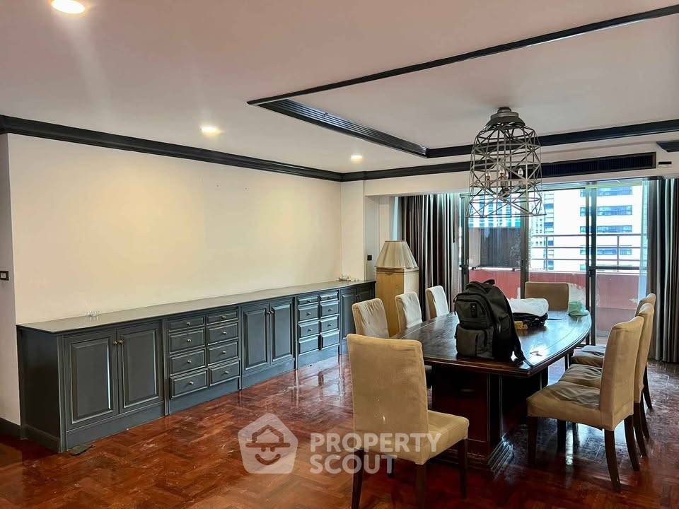picture 305 Sqm 3-BR At Windsor Tower Condominium Near BTS Asoke (ID 3303128) - 14/16