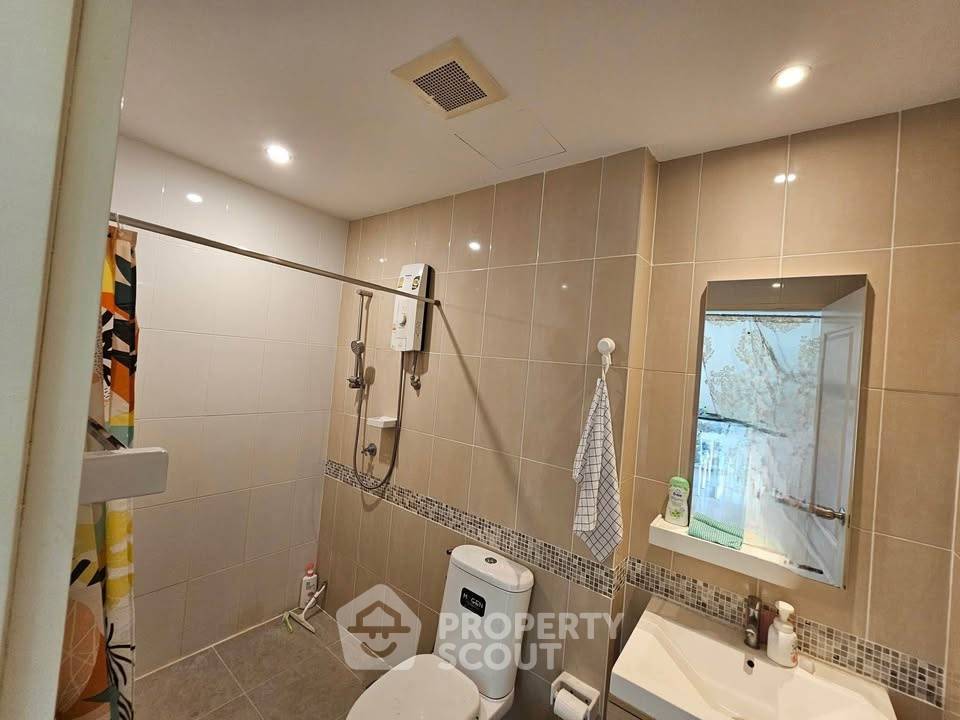 รูป คอนโดสองห้องนอน S1 Condominium Rama 9 ย่านสวนหลวง (ID 2496837) - รูปที่ 9/12