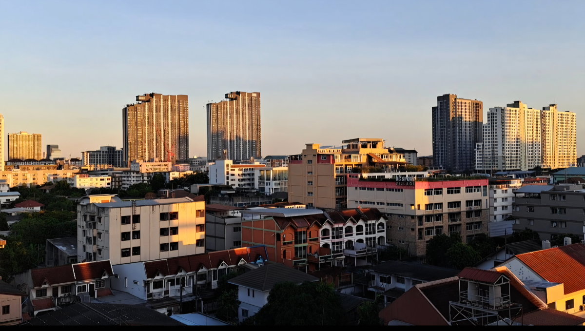 picture Condominium for rent near 3 MRT - 13/18