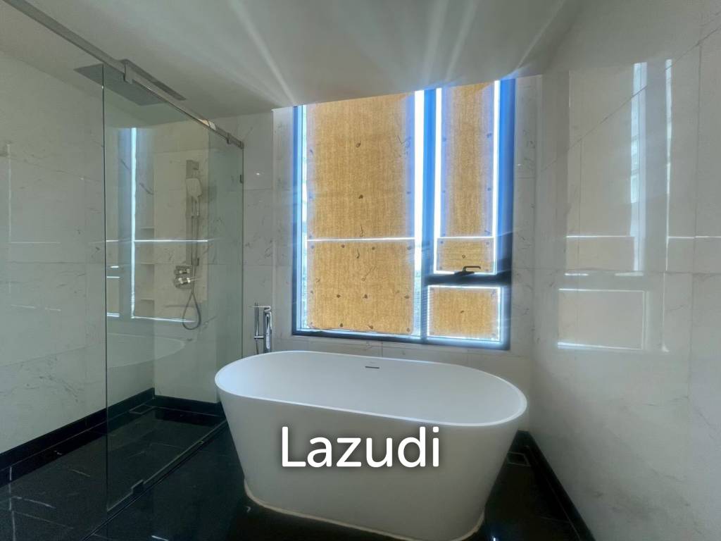 picture MUNIQ Sukhumvit 23 127.11 sqm Duplex Condo in Bangkok - 14/14