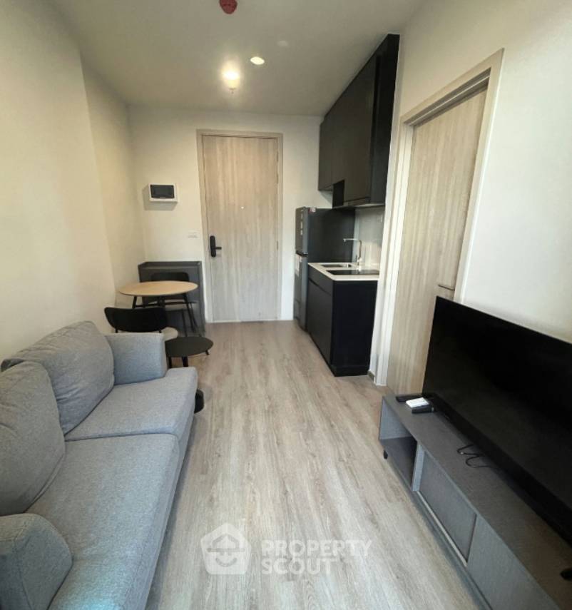 picture 1-BR Condo at Nue District R9 near MRT Phra Ram 9 (ID 3116334) - 1/3