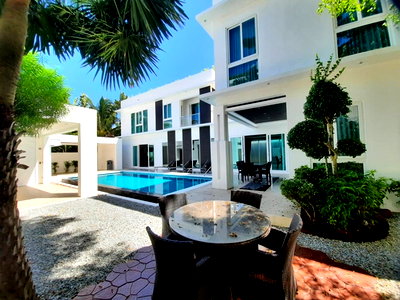 Houses for sale : Luxury Private Pool Villa 💗 For Sale