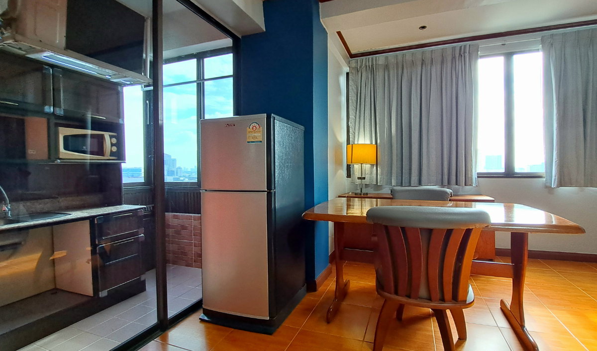 picture Condominium for rent near 3 MRT - 3/18