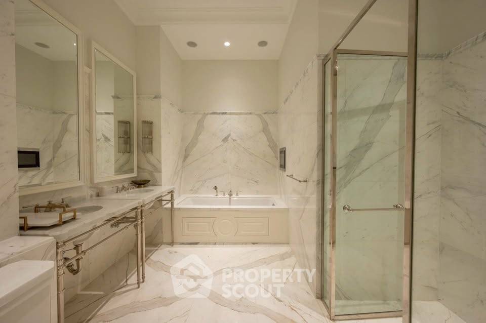 picture 3-BR Condo at 98 Wireless near BTS Phloen Chit (ID 3302918) - 6/19