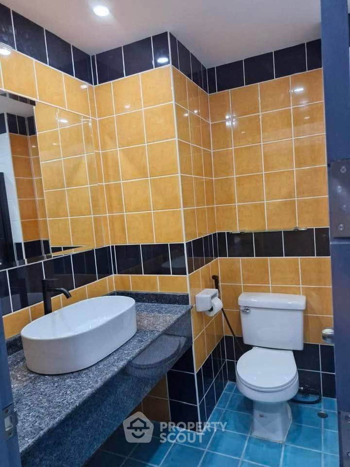 picture 1-BR Condo For Sale At View Talay 3, Phratamnak (ID 3304804) - 6/7