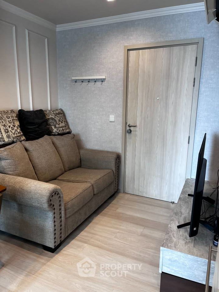 picture 1-BR Life One Wireless Near BTS Phloen Chit (ID 3303133) - 2/6