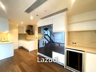 Condos for sale : 115 sqm high floor condo at MUNIQ Sukhumvit 23 in Khlong Toei Nuea