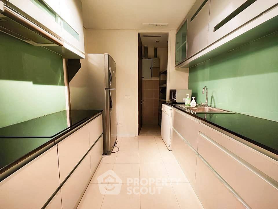 รูป คอนโด 2-ห้องนอน ที่ เดอะ เลคส์ กรุงเทพ ใกล้ BTS อโศก (ID 3296713) - รูปที่ 10/12