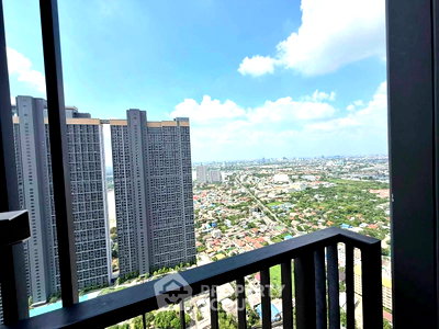 Condos for sale : 48th-Floor 1-BR The Politan Rive Near MRT Phra Nang Klao Bridge (ID 2984726)