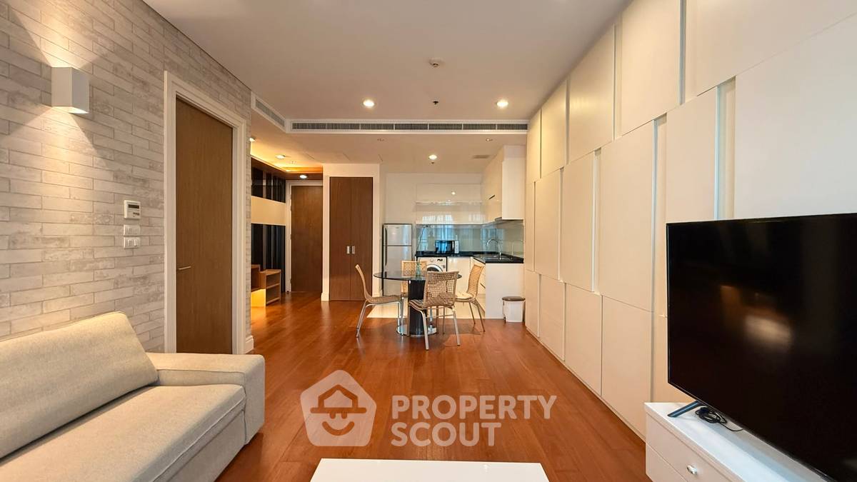 picture 1-BR At Bright Sukhumvit 24 Near BTS Phrom Phong (ID 3304512) - 5/9