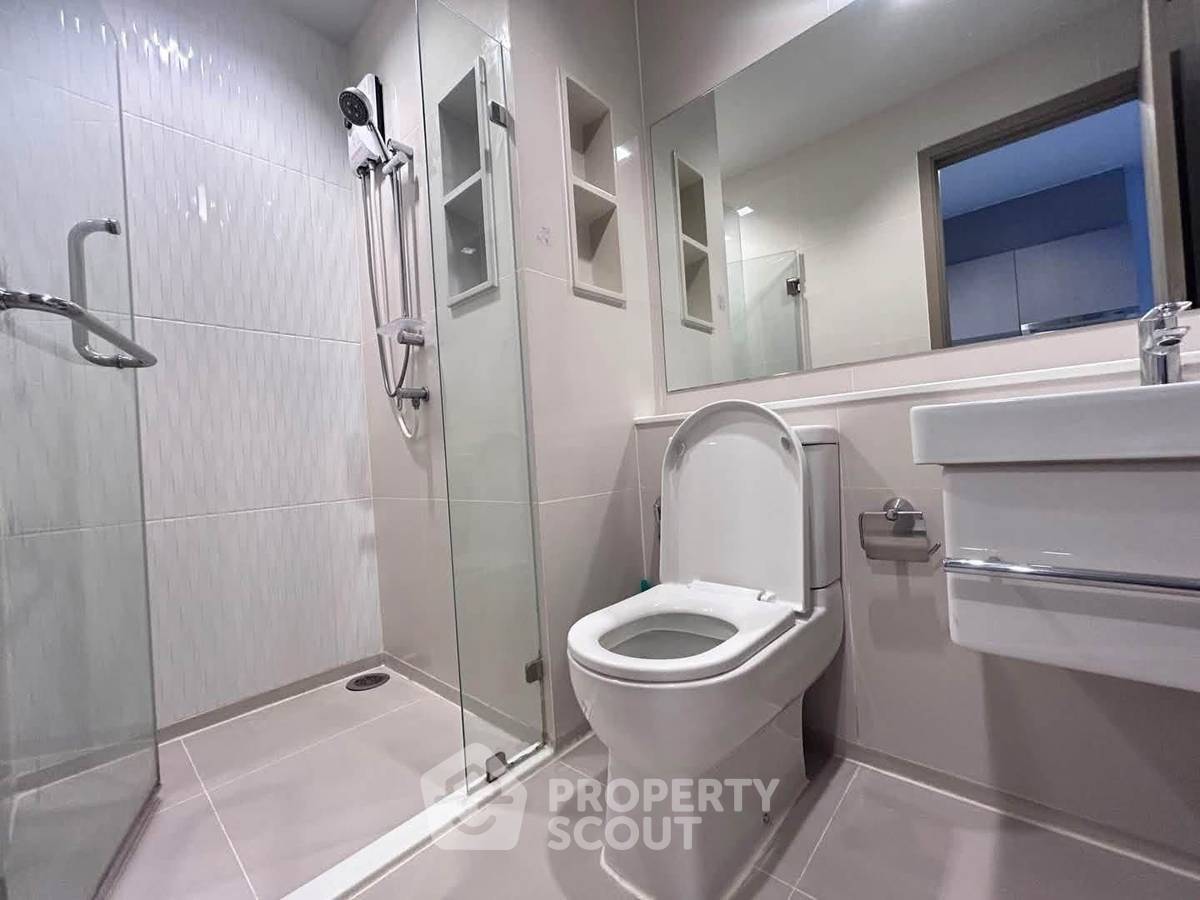 รูป คอนโด สตูดิโอ ที่ ไลฟ์ อโศก - พระราม 9 ใกล้ MRT พระราม 9 (ID 3301213) - รูปที่ 8/8