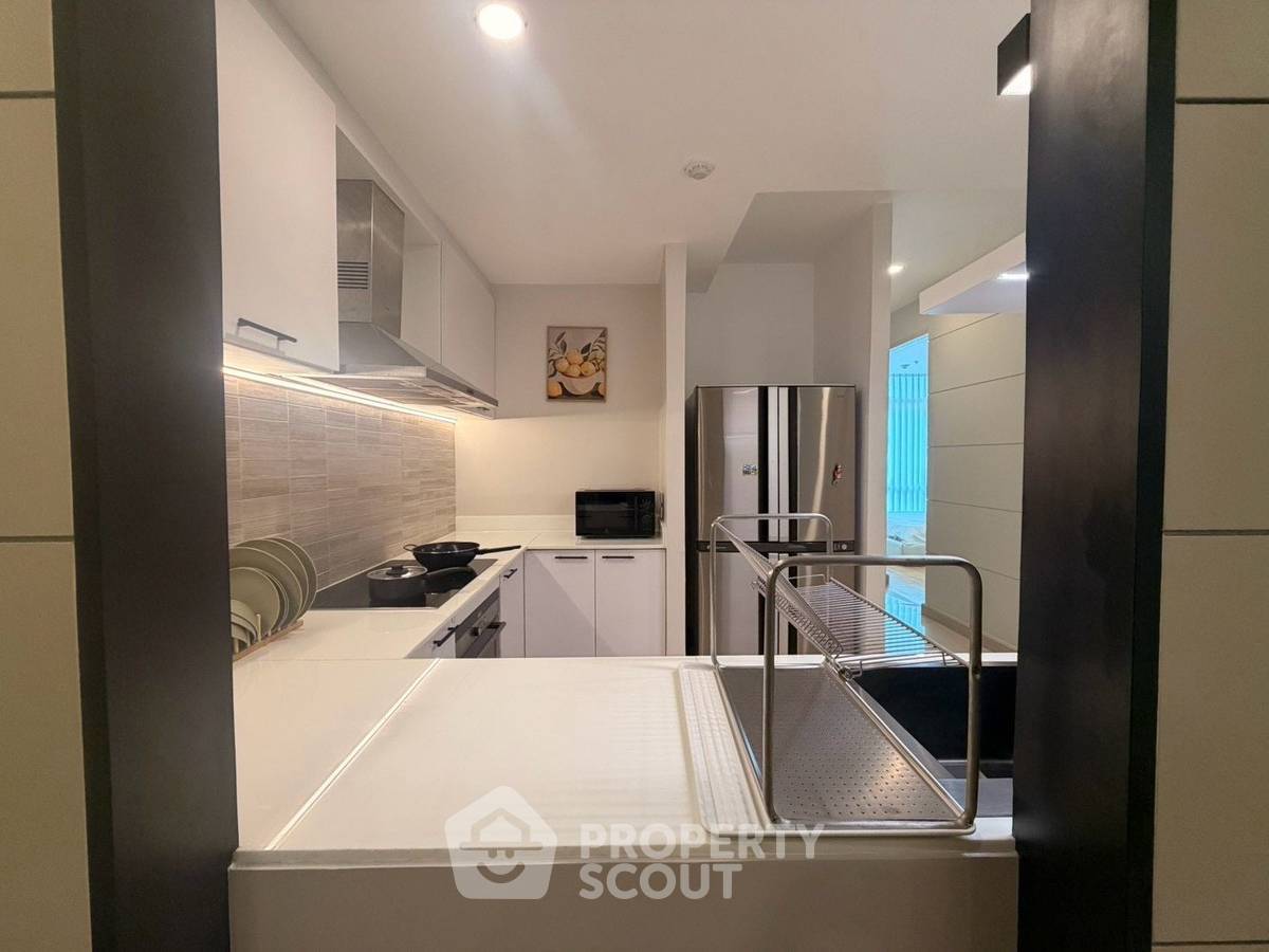 picture 3-BR 241 Sqm For Sale At The Height Condominium (ID 3302275) - 3/32