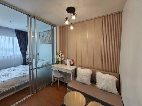 🔥 Renovated Corner Unit – High Floor, Open View,