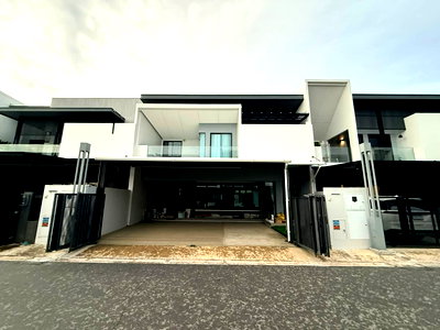 Houses for rent Bang Pu Industrial Estate : Vive km7 Ready to move in , Only 110,000 bath