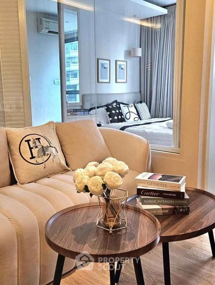 picture 1-BR Condo At H Sukhumvit 43 Near BTS Phrom Phong (ID 3305174) - 2/9