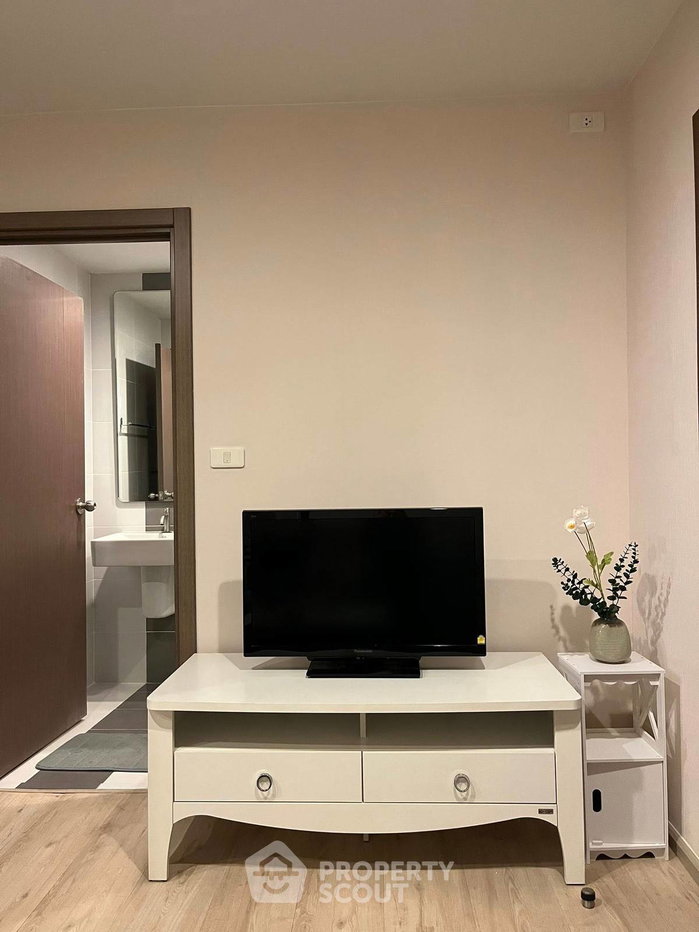 picture 16th-Floor 1-BR Condo At The Base Sukhumvit 77 Near BTS On Nut (ID 2137969) - 20/23