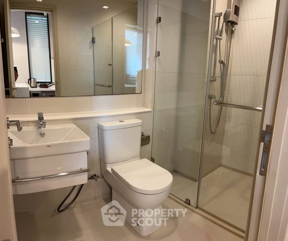 picture 1-BR Life One Wireless Near BTS Phloen Chit (ID 3303133) - 4/6