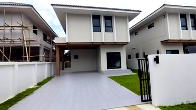 บ้านเดี่ยว เชียงใหม่ : ขาย บ้านสร้างใหม่  สไตล์โมเดิร์นคอนเทมโพรารี่, ใกล้วัดท่าเกวียน 500 ม.