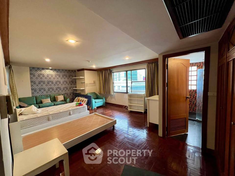 picture 305 Sqm 3-BR At Windsor Tower Condominium Near BTS Asoke (ID 3303128) - 13/16