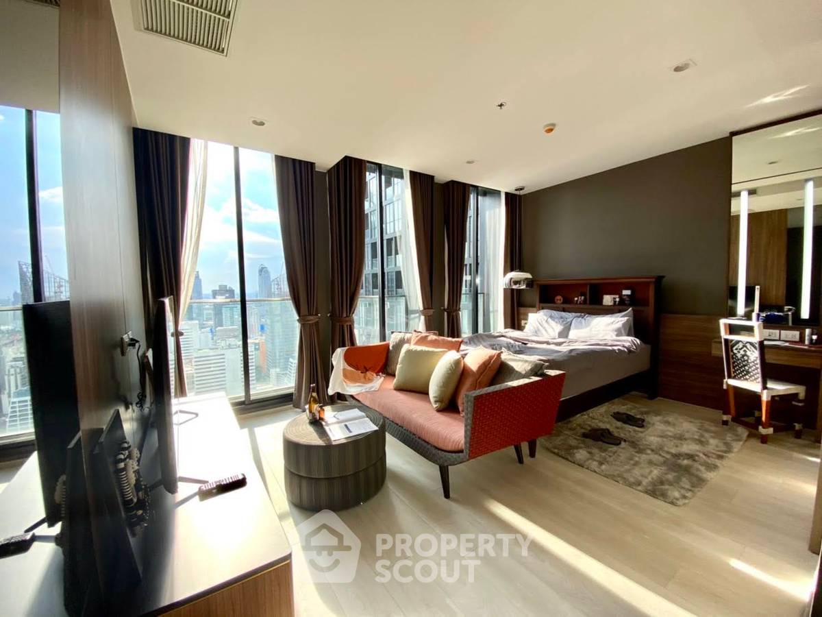 รูป ใกล้ BTS Phloen Chit เพียง 100 ม. | 1 ห้องนอน Noble Ploenchit (ID 3303239) - รูปที่ 3/5