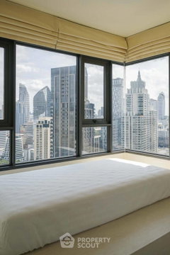 30th-Floor 2-BR Condo At Life One Wireless Near BTS Phloen Chit (ID 3305463)