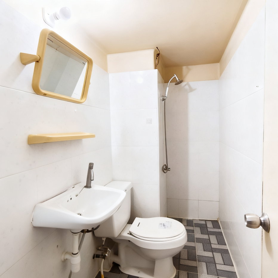 picture Room For Rent T10 Standard Room - 3/3