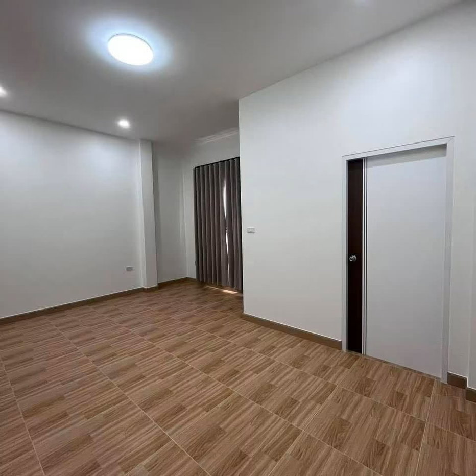 รูป ขายบ้าน 2 ชั้น 3 ห้องนอน 2 ห้องน้ำ ทำเลดี ตรงข้ามโรบินสัน (ราคาเพียง 2.95 ล้าน) - รูปที่ 5/20