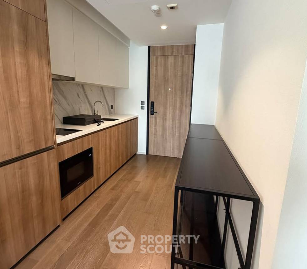 picture Pet-Friendly 1-BR Muniq Sukhumvit 23, 100m To MRT Sukhumvit (ID 3301167) - 3/5