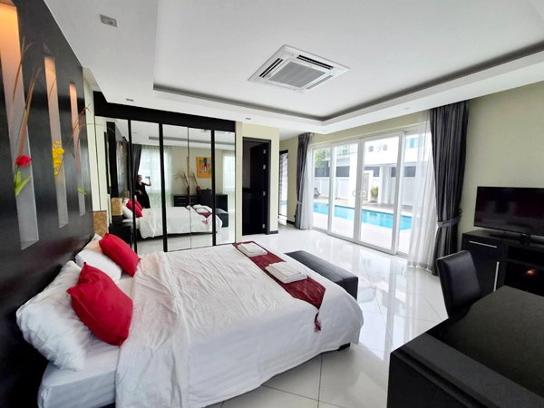 picture Luxury Private Pool Villa 💗 For Sale - 13/27