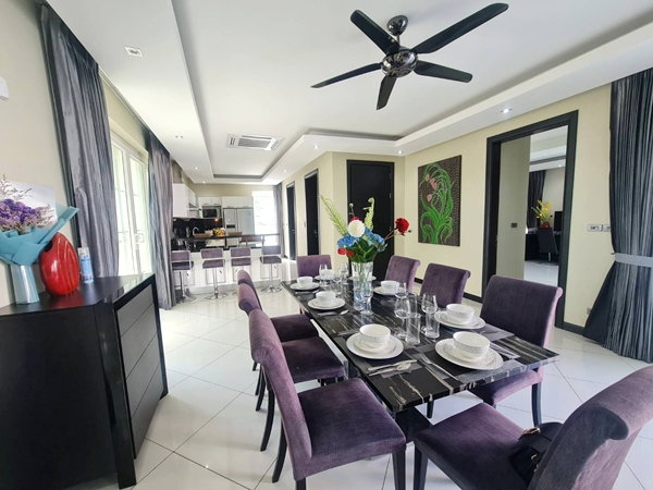 picture Luxury Private Pool Villa 💗 For Sale - 20/27