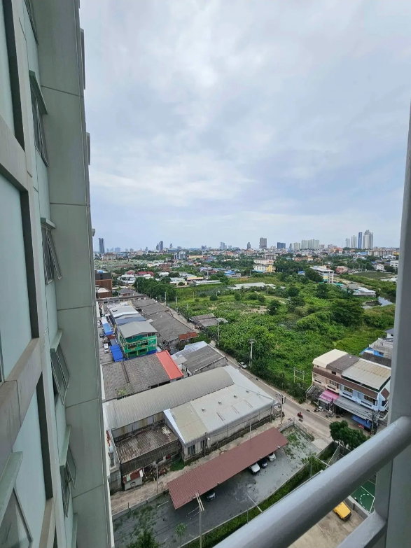 picture 🔥 Renovated Corner Unit – High Floor, Open View, - 8/11