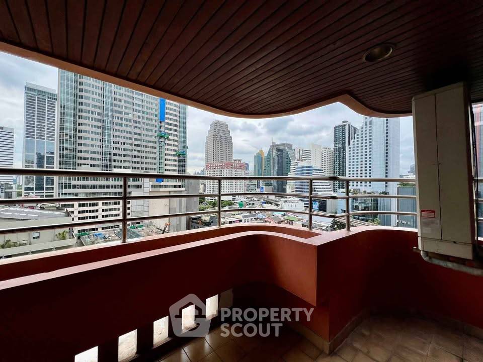 picture 305 Sqm 3-BR At Windsor Tower Condominium Near BTS Asoke (ID 3303128) - 8/16