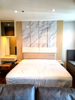คอนโดให้เช่า : Nara 9 ห้องสวย ราคาดี สอบถามเพิ่มเติมได้ที่ Line @condorental