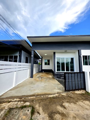 Houses for sale Ruamchok Mall : House for sale !! sansai , chiangmai 