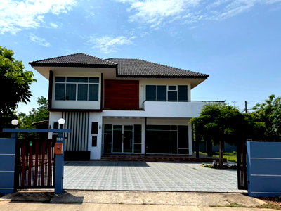 Houses for rent : 🏡 Spacious Two-Storey Detached House for Rent Near Chiang Rai Rajabhat University