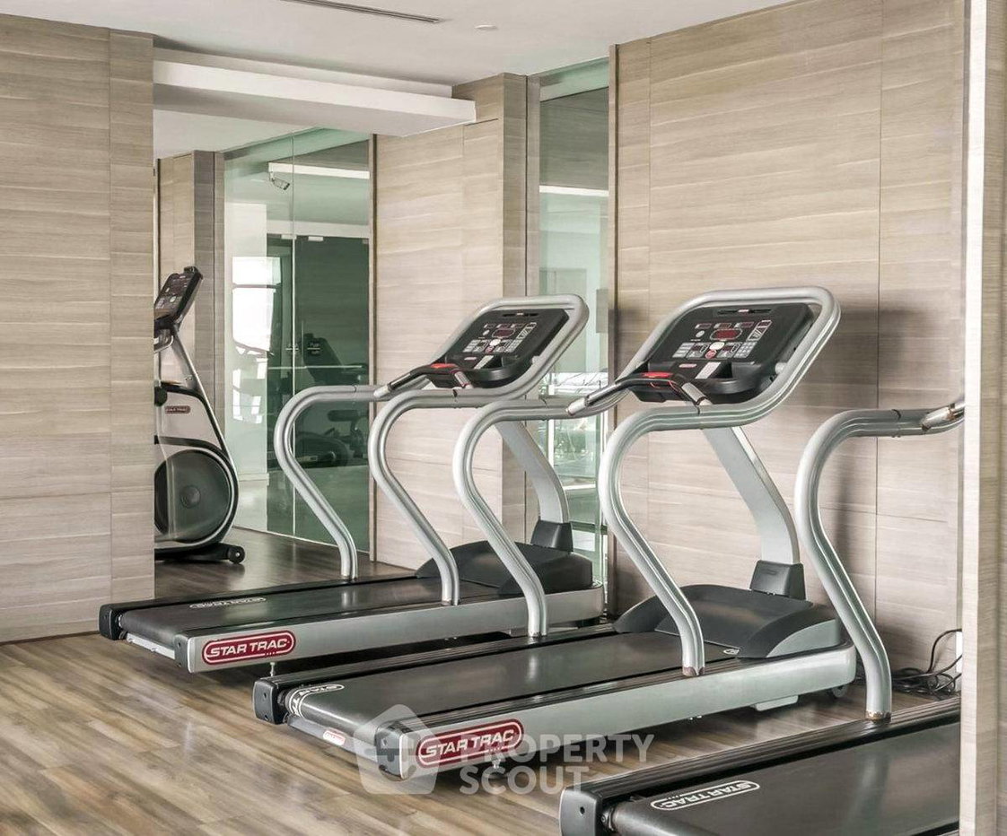 รูป ใกล้ BTS โพธิ์นิมิตร 300 ม. | คอนโด 2 ห้องนอน The Room Sathorn-Taksin (ID 2945094) - รูปที่ 12/14