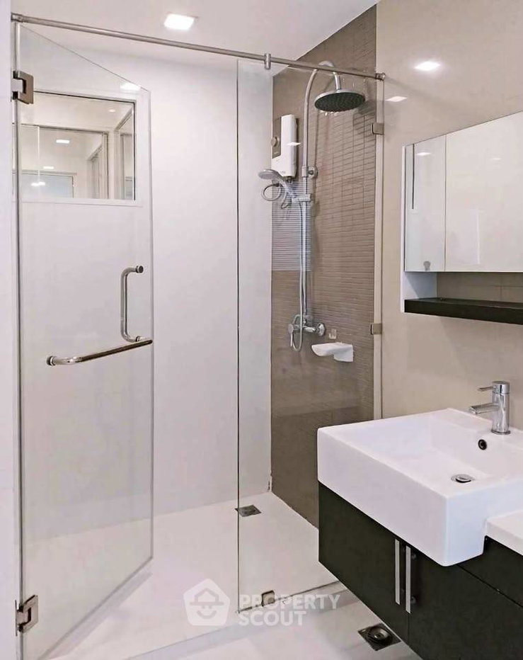 picture 18th-Floor 3-BR At The Bloom Sukhumvit 71 Near BTS Phra Khanong (ID 3209216) - 11/14