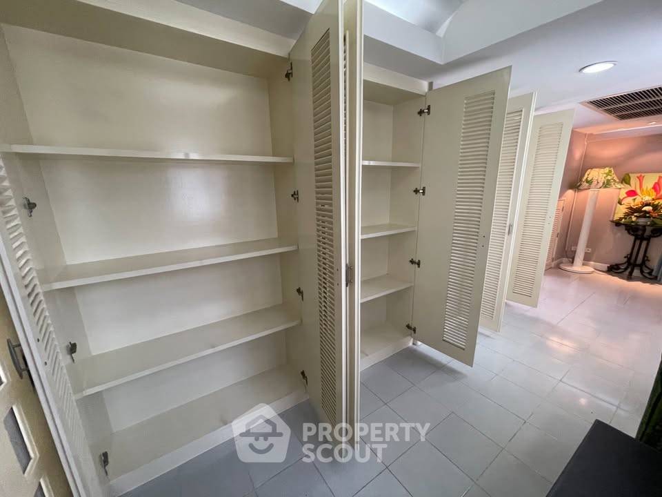 รูป 2 ห้องนอน ขนาด 142 ตร.ม. Supalai Place Sukhumvit 39 ใกล้ BTS พร้อมพงษ์ (ID 3135693) - รูปที่ 9/48
