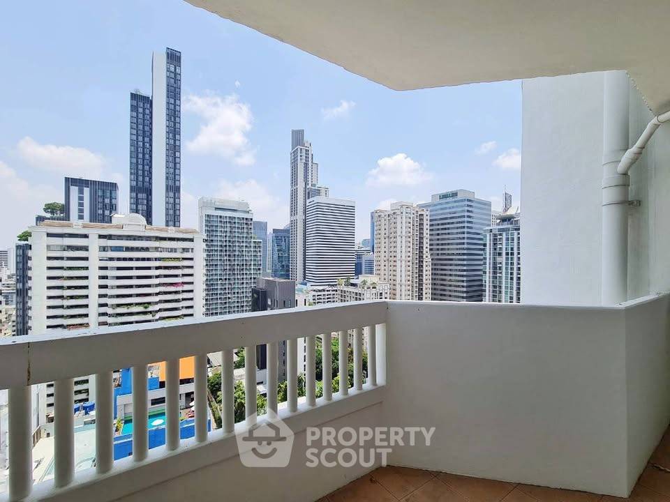รูป คอนโด 3 ห้องนอน 250 ตร.ม. เลี้ยงสัตว์ได้ ที่ Grand Ville House 2 ใกล้ MRT Sukhumvit (ID 2857453) - รูปที่ 10/26