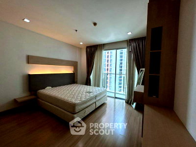 Condos for rent : 200m To BTS Phra Khanong | 1-BR Sky Walk Residences (ID 2818577)
