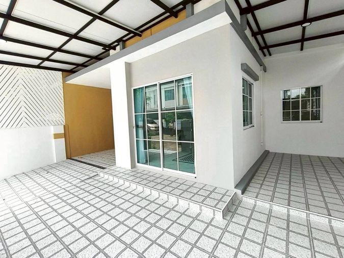 4-bed townhouse for sale, 24 sq wah, Pruksa Ville 55/2 Wongwaen - Ramintra