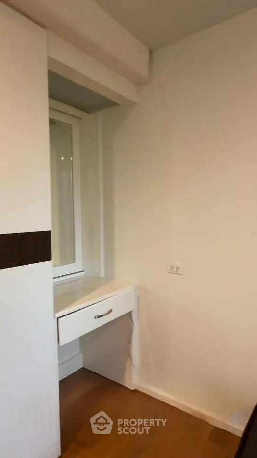 picture 1-BR Condo at Saladaeng Executive Condominium near MRT Si Lom (ID 2884159) - 3/5