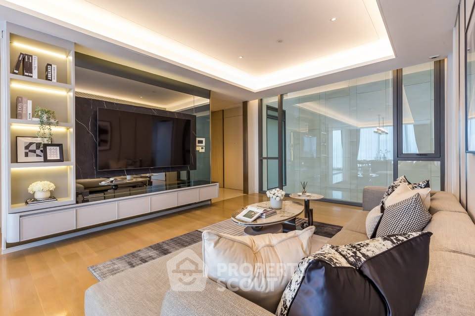 picture 2-BR Condo at Baan Sindhorn near BTS Ratchadamri (ID 2510589) - 4/11