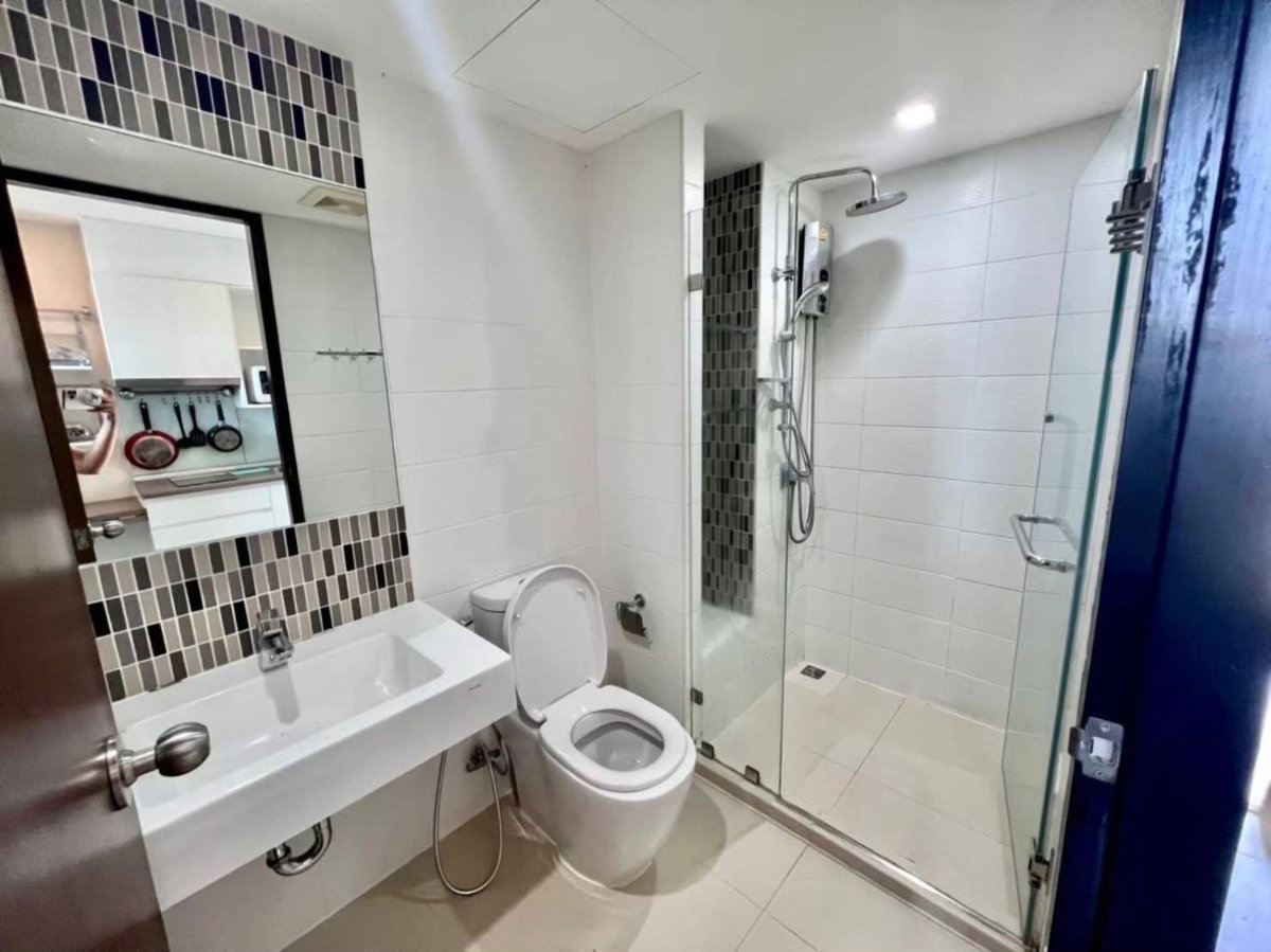 picture SALE at Beyond Sukhumvit, Duplex room 39.2 Sq.m - 3/9