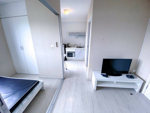 Plum Condo Park Rangsit (Phase 1) for rent, near Bangkok University. Rent: 7,000 Baht/month.