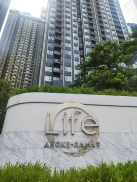 เช่า Life Asoke Rama 9 ราคา 20,000 บาท/เดือน  Line : @ian569 /please contact us✨