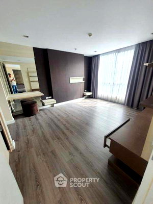 Condos for sale : 2-BR Condo at The Room Sukhumvit 40 near BTS Thong Lor (ID 2918590)